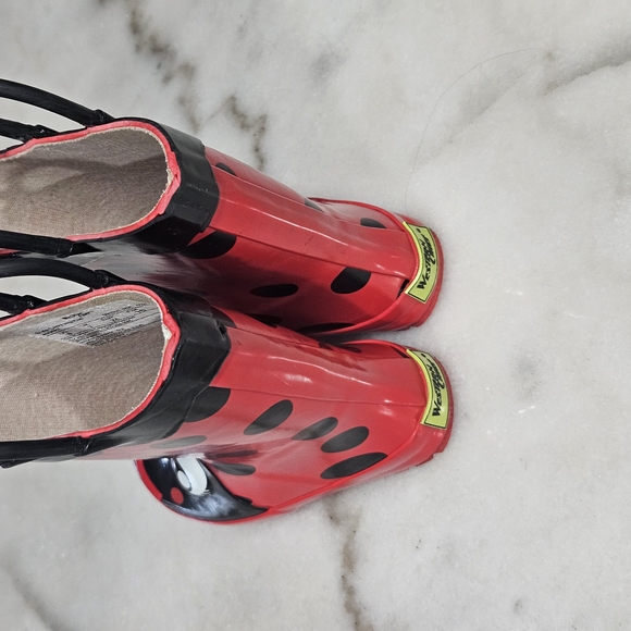 Western Chief Red and Black Ladybug Rain Boots - Picture 4 of 7